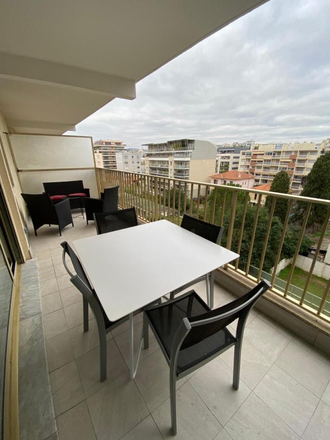 Superbe Appartement Renove A Neuf A 100M De La Mer Juan-les-Pins Bagian luar foto